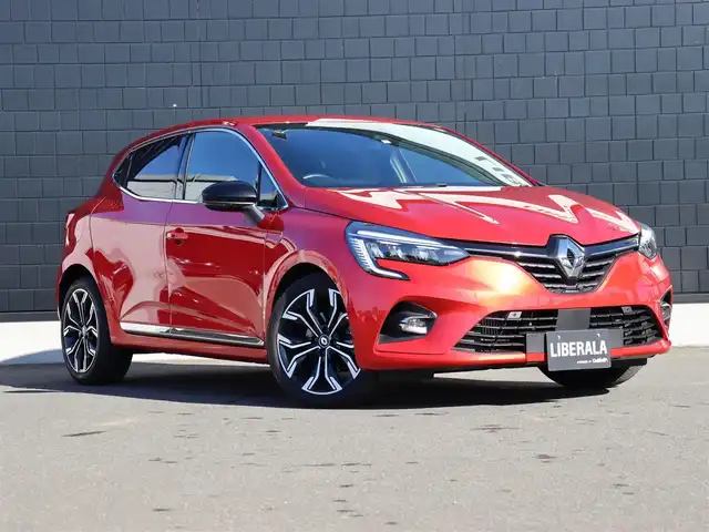 ルノー ルノー ルーテシア インテンス 宮城県 2023(令5)年 0.9万km ルージュフラムM ディスプレイオーディオ　/ハーフレザーシート　/アダプティブクルーズコントロール　/ブラインドスポットワーニング　/ステアリングヒーター　/アンビエントライト　/オートハイビーム　/パーキングセンサー　/パーキングアシスト/LEDヘッドライト/パドルシフト/バックカメラ/レーンキープアシスト/ETC/純正17インチAW/純正フロアマット/プッシュスタート/前後コーナーセンサー/禁煙車