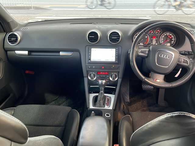 アウディ Ａ３ スポーツバック 1．4 TFSI 大阪府 2012(平24)年 9.6万km ファントムブラックパールエフェクト 純正ナビ/フルセグテレビ/純正アルミホイール/純正フロアマット/DVD再生有り/バックカメラ/ETC/Sライン