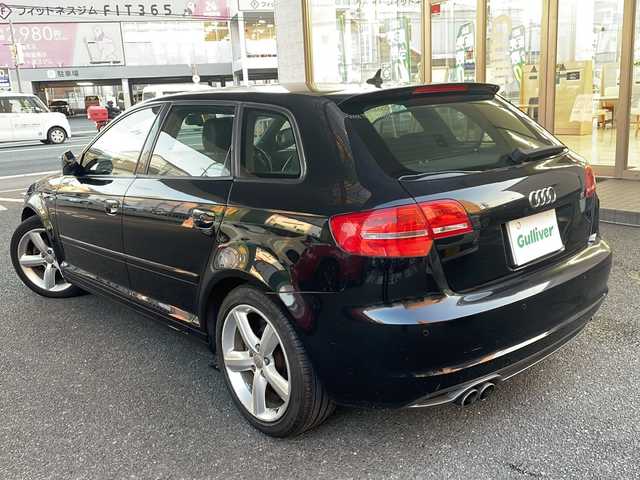 アウディ Ａ３ スポーツバック 1．4 TFSI 大阪府 2012(平24)年 9.6万km ファントムブラックパールエフェクト 純正ナビ/フルセグテレビ/純正アルミホイール/純正フロアマット/DVD再生有り/バックカメラ/ETC/Sライン