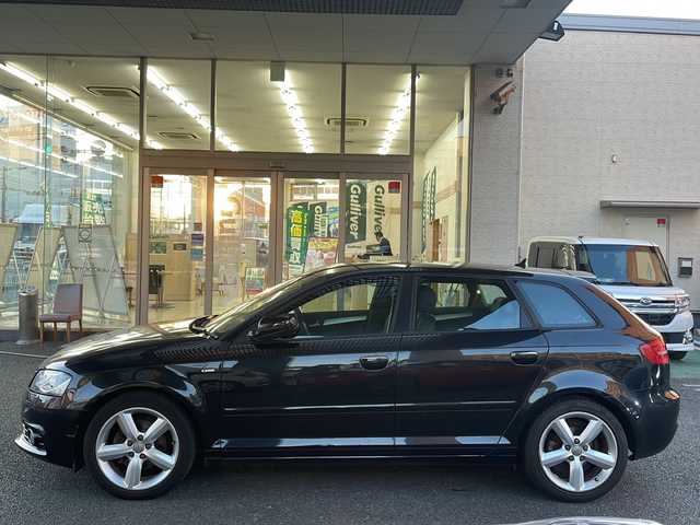 アウディ Ａ３ スポーツバック 1．4 TFSI 大阪府 2012(平24)年 9.6万km ファントムブラックパールエフェクト 純正ナビ/フルセグテレビ/純正アルミホイール/純正フロアマット/DVD再生有り/バックカメラ/ETC/Sライン