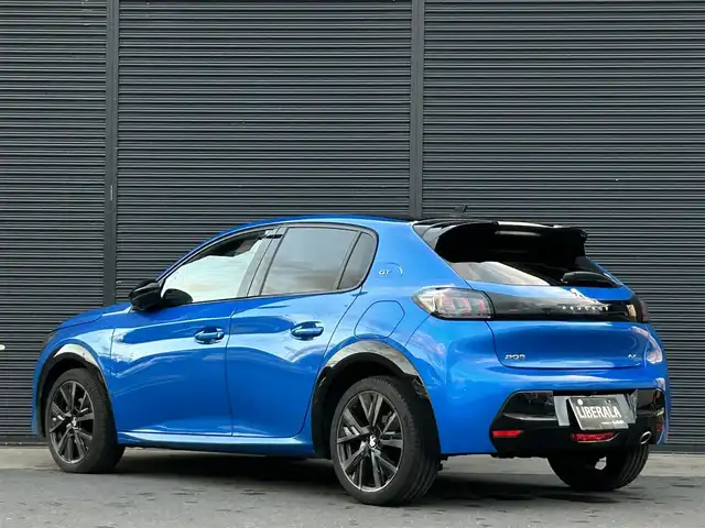 プジョー プジョー ２０８ GT 茨城県 2021(令3)年 1.9万km 青Ｍ 衝突軽減B /ACC /レ-ンアシスト /BSM /Bカメラ /パ-キングセンサ- /純正ディスプレイオ-ディオ /CarPlay /BT/USB /ハ-フレザ-シ-ト /シ-トヒ-タ- /LEDヘッドライト /インテリジェントハイビ-ム /ETC /純正17インチAW /禁煙車