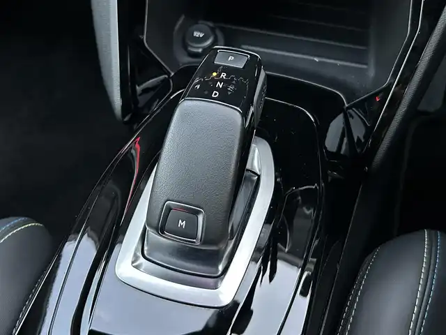 プジョー プジョー ２０８ GT 茨城県 2021(令3)年 1.9万km 青Ｍ 衝突軽減B /ACC /レ-ンアシスト /BSM /Bカメラ /パ-キングセンサ- /純正ディスプレイオ-ディオ /CarPlay /BT/USB /ハ-フレザ-シ-ト /シ-トヒ-タ- /LEDヘッドライト /インテリジェントハイビ-ム /ETC /純正17インチAW /禁煙車