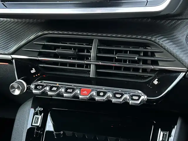 プジョー プジョー ２０８ GT 茨城県 2021(令3)年 1.9万km 青Ｍ 衝突軽減B /ACC /レ-ンアシスト /BSM /Bカメラ /パ-キングセンサ- /純正ディスプレイオ-ディオ /CarPlay /BT/USB /ハ-フレザ-シ-ト /シ-トヒ-タ- /LEDヘッドライト /インテリジェントハイビ-ム /ETC /純正17インチAW /禁煙車