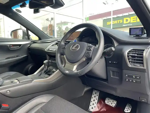 レクサス ＮＸ 300h Fスポーツ 道北・旭川 2019(平31)年 3.5万km ホワイトノーヴァガラスフレーク AIS検査済み/純正ナビ/Bluetooth接続/フルセグTV/サイドカメラ/バックカメラ/スカイルーフ/レクサスセーフティシステム/BSM/パワーバックドア/レーダークルーズコントロール/パドルシフト/LEDヘッドライト/前席パワーシート/メモリーシート/前席シートヒーター・シートエアコン/ステアリングヒーター/コーナーセンサー/純正フロアマット/ドライブレコーダー/ETC2.0