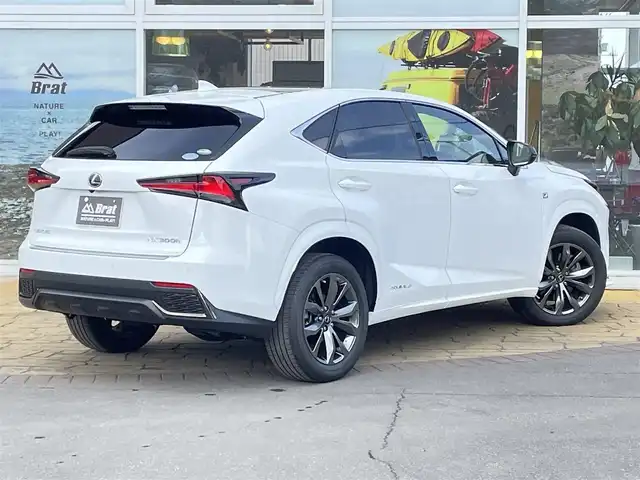 レクサス ＮＸ 300h Fスポーツ 道北・旭川 2019(平31)年 3.5万km ホワイトノーヴァガラスフレーク AIS検査済み/純正ナビ/Bluetooth接続/フルセグTV/サイドカメラ/バックカメラ/スカイルーフ/レクサスセーフティシステム/BSM/パワーバックドア/レーダークルーズコントロール/パドルシフト/LEDヘッドライト/前席パワーシート/メモリーシート/前席シートヒーター・シートエアコン/ステアリングヒーター/コーナーセンサー/純正フロアマット/ドライブレコーダー/ETC2.0