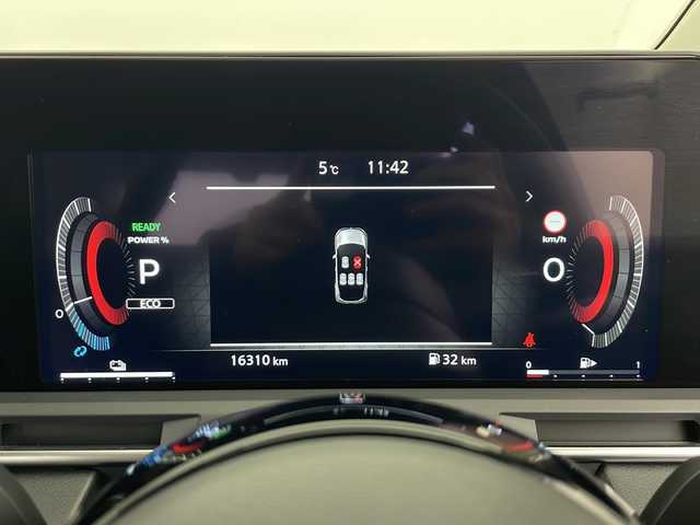 日産 オーラ G FOUR レザーエディション 秋田県 2024(令6)年 1.7万km グレー プロパイロット /エマージェンシーブレーキ　/NissanConnectナビゲーション/　【TV/BT/HDMI】　/アラウンドヴィューモニター　/オートブレーキホールド　/スマートルームミラー　/前席シートヒーター　/ステアリングヒーター/コーナーセンサー /ウィンカーミラー /フォグライト /サイドバイザー /ETC2.0/ハンドル支援/ハンドルヒーター/オートライト/ステアリングリモコン/オートマチックハイビーム/革巻きステアリング/プッシュスタート /自動パーキングブレーキ/USBポート/オートエアコン /フルセグTV/ドライブモードセレクター【SPORT ECO NORMAL】/純正フロアマット/電格ミラー/スマートキー/スペアキー有り
