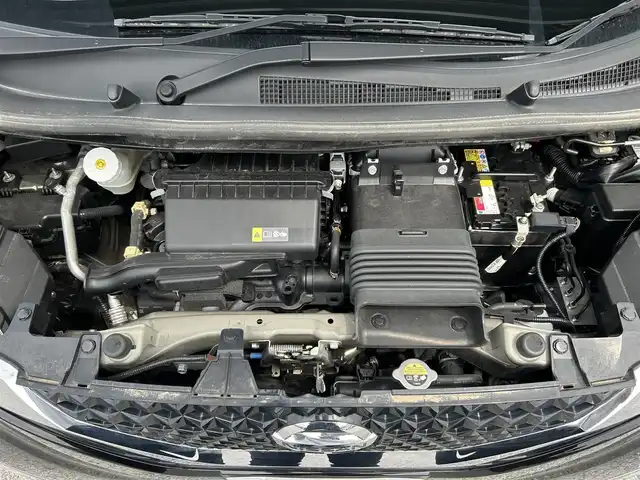 日産 デイズ HWS G ターボ プロパイロットED 滋賀県 2022(令4)年 3.7万km ブラック ガソリン（ハイブリッド）/2WD(FF)/CVT/９インチ純正ナビ【MM321D-L】/(FM/AM/CD/DVD/フルセグ)/アラウンドビューモニター/バックカメラ/前ドライブレコーダー/ETC/プロパイロット/・レーンキープアシスト	/・プリクラッシュブレーキアシスト	/・踏み間違い防止アシスト	/・ブレーキアシスト	/・フロント＆バックソナー/・標識検知機能	/電動格納ミラー/電動パーキング/ブレーキホールド/アイドリングストップ/ディスプレイ付自動防眩式ルームミラー/革巻きステアリング/ステアリングスイッチ/オートライト/LEDヘッドライト/フロントフォグ/ヘッドライトレベリング/フルオートエアコン/プッシュスタート/スマートキー/純正フロアマット/ドアバイザー/USB端子
