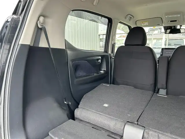 日産 デイズ HWS G ターボ プロパイロットED 滋賀県 2022(令4)年 3.7万km ブラック ガソリン（ハイブリッド）/2WD(FF)/CVT/９インチ純正ナビ【MM321D-L】/(FM/AM/CD/DVD/フルセグ)/アラウンドビューモニター/バックカメラ/前ドライブレコーダー/ETC/プロパイロット/・レーンキープアシスト	/・プリクラッシュブレーキアシスト	/・踏み間違い防止アシスト	/・ブレーキアシスト	/・フロント＆バックソナー/・標識検知機能	/電動格納ミラー/電動パーキング/ブレーキホールド/アイドリングストップ/ディスプレイ付自動防眩式ルームミラー/革巻きステアリング/ステアリングスイッチ/オートライト/LEDヘッドライト/フロントフォグ/ヘッドライトレベリング/フルオートエアコン/プッシュスタート/スマートキー/純正フロアマット/ドアバイザー/USB端子
