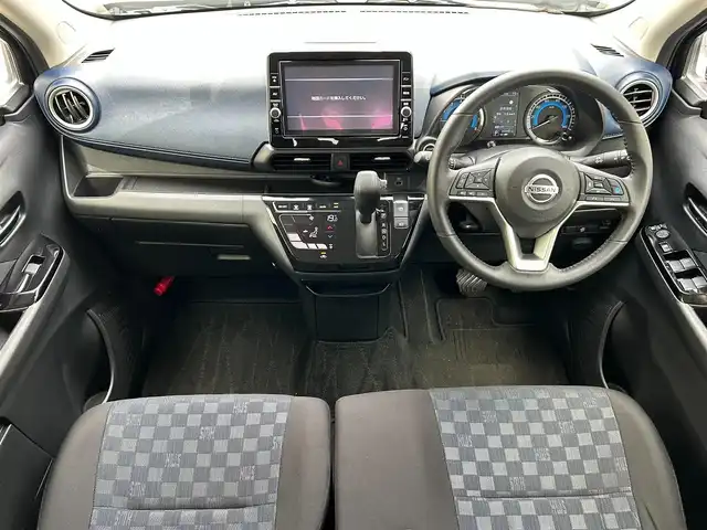 日産 デイズ HWS G ターボ プロパイロットED 滋賀県 2022(令4)年 3.7万km ブラック ガソリン（ハイブリッド）/2WD(FF)/CVT/９インチ純正ナビ【MM321D-L】/(FM/AM/CD/DVD/フルセグ)/アラウンドビューモニター/バックカメラ/前ドライブレコーダー/ETC/プロパイロット/・レーンキープアシスト	/・プリクラッシュブレーキアシスト	/・踏み間違い防止アシスト	/・ブレーキアシスト	/・フロント＆バックソナー/・標識検知機能	/電動格納ミラー/電動パーキング/ブレーキホールド/アイドリングストップ/ディスプレイ付自動防眩式ルームミラー/革巻きステアリング/ステアリングスイッチ/オートライト/LEDヘッドライト/フロントフォグ/ヘッドライトレベリング/フルオートエアコン/プッシュスタート/スマートキー/純正フロアマット/ドアバイザー/USB端子