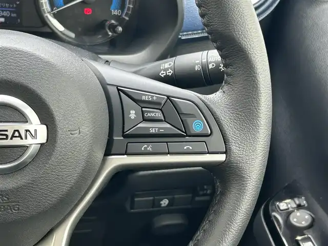 日産 デイズ HWS G ターボ プロパイロットED 滋賀県 2022(令4)年 3.7万km ブラック ガソリン（ハイブリッド）/2WD(FF)/CVT/９インチ純正ナビ【MM321D-L】/(FM/AM/CD/DVD/フルセグ)/アラウンドビューモニター/バックカメラ/前ドライブレコーダー/ETC/プロパイロット/・レーンキープアシスト	/・プリクラッシュブレーキアシスト	/・踏み間違い防止アシスト	/・ブレーキアシスト	/・フロント＆バックソナー/・標識検知機能	/電動格納ミラー/電動パーキング/ブレーキホールド/アイドリングストップ/ディスプレイ付自動防眩式ルームミラー/革巻きステアリング/ステアリングスイッチ/オートライト/LEDヘッドライト/フロントフォグ/ヘッドライトレベリング/フルオートエアコン/プッシュスタート/スマートキー/純正フロアマット/ドアバイザー/USB端子