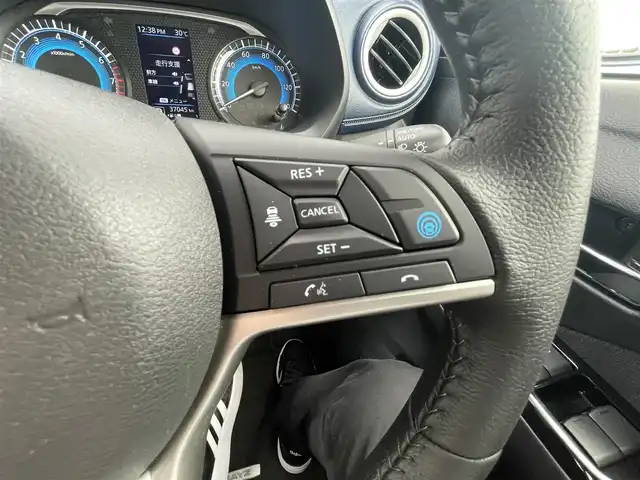 日産 デイズ HWS G ターボ プロパイロットED 千葉県 2022(令4)年 3.7万km ブラック ガソリン（ハイブリッド）/2WD(FF)/CVT/９インチ純正ナビ【MM321D-L】/(FM/AM/CD/DVD/フルセグ)/アラウンドビューモニター/バックカメラ/前ドライブレコーダー/ETC/プロパイロット/・レーンキープアシスト	/・プリクラッシュブレーキアシスト	/・踏み間違い防止アシスト	/・ブレーキアシスト	/・フロント＆バックソナー/・標識検知機能	/電動格納ミラー/電動パーキング/ブレーキホールド/アイドリングストップ/ディスプレイ付自動防眩式ルームミラー/革巻きステアリング/ステアリングスイッチ/オートライト/LEDヘッドライト/フロントフォグ/ヘッドライトレベリング/フルオートエアコン/プッシュスタート/スマートキー/純正フロアマット/ドアバイザー/USB端子