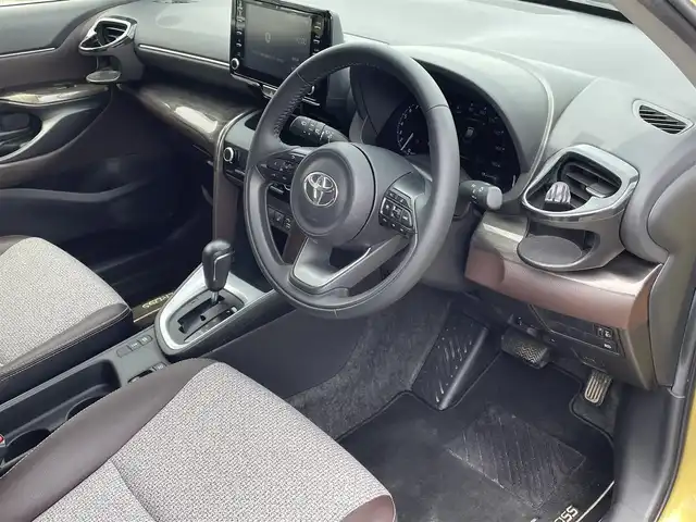 トヨタ ヤリスクロス Z 福島県 2021(令3)年 2.5万km ブラックマイカ/ブラスゴールドメタリック 2トーン モデリスタエアロ/純正デイスプレイオーデイオ　/バックカメラ　/Bluetooth接続/ハーフレザーシート/前席シートヒーター/パワーシート/レーンアシスト/クルーズコントロール/ビルトインＥＴＣ2.0/純正18インチAW/LEDヘッドライト/リモコンEgスターター/保証書/取説書/ワンオーナー /AW付サマータイヤ積込