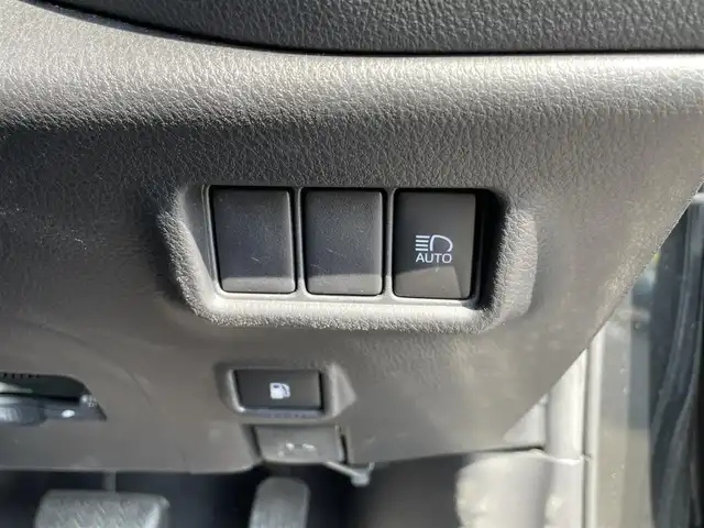 トヨタ Ｃ－ＨＲ S－T LEDパッケージ 長野県 2019(令1)年 5.5万km ブラックマイカ 社外ナビ（FM/AM、CD、DVD、BT）/ワンセグテレビ/クルーズコントロール追従有/ビルトインETC/レーンキープアシスト/衝突軽減システム/横滑り防止装置/社外フロアマット/革ステアリング/ダブルサイドエアバック/カーテンエアバック/LEDオートライト/オートマチックハイビーム/ワンオーナー/スペアキー（１本）/純正サマータイヤ積み込み/保証、取扱説明書/スマートキー