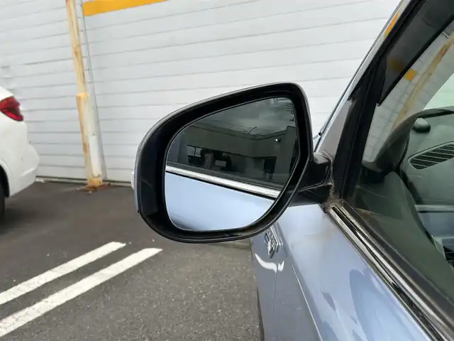 三菱 アウトランダー ＰＨＥＶ G セーフティパッケージ 埼玉県 2013(平25)年 7.8万km テクニカルシルバーメタリック 4WD/ETC/プッシュスタート/アダプティブクルーズコントロール/社外メモリナビ/ワンセグテレビ/バックカメラ/ドアバイザー/パドルシフト/ハーフレザーシート/バイキセノンヘッドライト/ABS/横滑り防止装置/レーンアシスト/W.サイド.カーテンエアバッグ/オートライト/取扱説明書/保証書/AAC/RBS