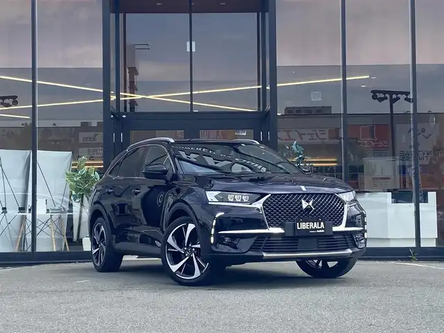 ＤＳオートモビル ＤＳ７ クロスバック リヴォリ 福岡県 2022(令4)年 3.9万km 紺 ・1オーナー/・サンルーフ/・アクティブクルーズコントロール/・純正HDDナビ/Bluetooth/AppleCarPlay/・全方位カメラ/・黒革シート/シートヒーター/・フルセグ/・社外ETC/・純正20AW/・プッシュスタート/・パーキングアシスト/・アイドリングストップ/・スマートキー/・スペアキー/・パワーシート/・オートライト/・LEDライト/・保証書/・取扱説明書