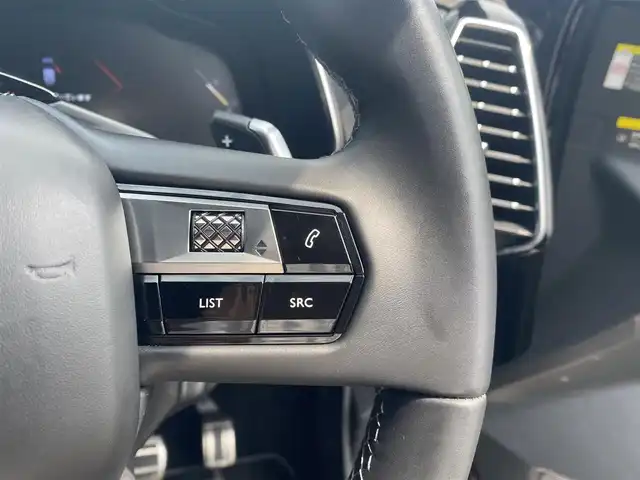 ＤＳオートモビル ＤＳ７ クロスバック リヴォリ 福岡県 2022(令4)年 3.9万km 紺 ・1オーナー/・サンルーフ/・アクティブクルーズコントロール/・純正HDDナビ/Bluetooth/AppleCarPlay/・全方位カメラ/・黒革シート/シートヒーター/・フルセグ/・社外ETC/・純正20AW/・プッシュスタート/・パーキングアシスト/・アイドリングストップ/・スマートキー/・スペアキー/・パワーシート/・オートライト/・LEDライト/・保証書/・取扱説明書