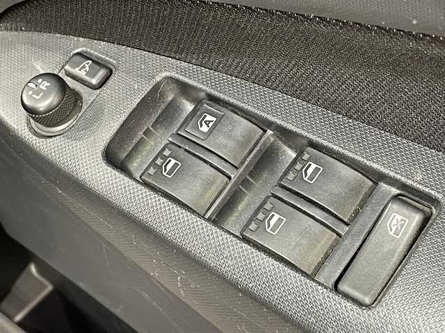 ダイハツ ムーヴ カスタム X 愛知県 2012(平24)年 4.8万km ブラックマイカメタリック 社外ナビ（MDV-434DT）/・AM/FM/CD/DVD/・テレビ/ETC/純正14インチアルミホイル/スマートキー/スペアキー/プッシュスタートボタン/オートエアコン/フルフラットシート/純正フロアマット/保証書/取扱説明書