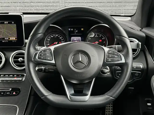 メルセデス・ベンツ ＧＬＣ２５０ 4マチックスポーツ 本革 茨城県 2017(平29)年 2.1万km ポーラホワイト ＲＳＰ　/ＡＣＣ　/ＬＫＡ　/ＢＳＡ　/３６０度カメラ　/ＨＵＤ　/半革　/シートヒーター　/Ｍ付ＰＷシート　/ＰＷテールゲート　/ナビ　/１２セグ　/ＢＴ　/ＵＳＢ　/ＤＶＤ　/ＬＥＤヘッドＬ　/ＥＴＣ２．０　/ルーフレール　/禁煙車