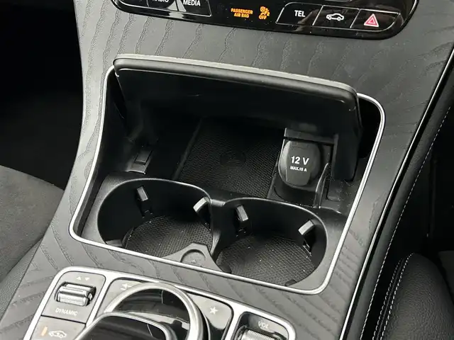 メルセデス・ベンツ ＧＬＣ２５０ 4マチックスポーツ 本革 茨城県 2017(平29)年 2.1万km ポーラホワイト ＲＳＰ　/ＡＣＣ　/ＬＫＡ　/ＢＳＡ　/３６０度カメラ　/ＨＵＤ　/半革　/シートヒーター　/Ｍ付ＰＷシート　/ＰＷテールゲート　/ナビ　/１２セグ　/ＢＴ　/ＵＳＢ　/ＤＶＤ　/ＬＥＤヘッドＬ　/ＥＴＣ２．０　/ルーフレール　/禁煙車
