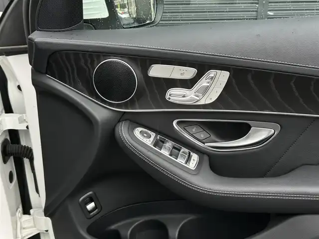 メルセデス・ベンツ ＧＬＣ２５０ 4マチックスポーツ 本革 茨城県 2017(平29)年 2.1万km ポーラホワイト ＲＳＰ　/ＡＣＣ　/ＬＫＡ　/ＢＳＡ　/３６０度カメラ　/ＨＵＤ　/半革　/シートヒーター　/Ｍ付ＰＷシート　/ＰＷテールゲート　/ナビ　/１２セグ　/ＢＴ　/ＵＳＢ　/ＤＶＤ　/ＬＥＤヘッドＬ　/ＥＴＣ２．０　/ルーフレール　/禁煙車