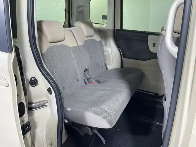 ホンダ Ｎ ＢＯＸ G EX ホンダセンシング 神奈川県 2018(平30)年 6.5万km プレミアムアイボリーパール2トーン 純正７型メモリーナビゲーション【VXM-184VFI】/フルセグ　CD DVD　AM FM iPod　SD USB　Bluetooth　AUX/片側電動スライドドア【ロールサンシェード】/ホンダセンシング/衝突軽減ブレーキ/誤発進抑制機能/後方誤発進抑制機能/歩行者事故低減ステアリング/先行車発進告知お知/アダブティブクルーズコントロール/車線維持支援システム/オートハイビーム/標識認識機能/路外逸脱抑制機能/リアパーキングセンサー/ECON/プラズマクラスター付きオートエアコン　リアヒーターダクト/LEDヘッドライト/オートライト/取説　保証書