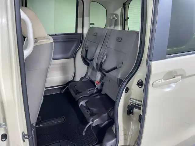ホンダ Ｎ ＢＯＸ G EX ホンダセンシング 神奈川県 2018(平30)年 6.5万km プレミアムアイボリーパール2トーン 純正７型メモリーナビゲーション【VXM-184VFI】/フルセグ　CD DVD　AM FM iPod　SD USB　Bluetooth　AUX/片側電動スライドドア【ロールサンシェード】/ホンダセンシング/衝突軽減ブレーキ/誤発進抑制機能/後方誤発進抑制機能/歩行者事故低減ステアリング/先行車発進告知お知/アダブティブクルーズコントロール/車線維持支援システム/オートハイビーム/標識認識機能/路外逸脱抑制機能/リアパーキングセンサー/ECON/プラズマクラスター付きオートエアコン　リアヒーターダクト/LEDヘッドライト/オートライト/取説　保証書