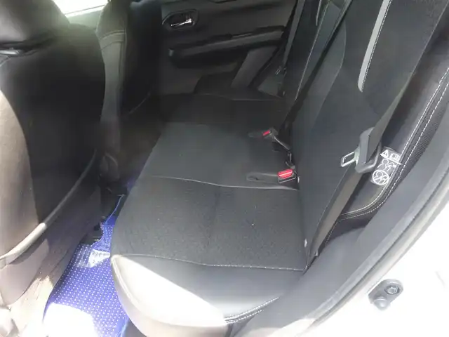 ダイハツ ロッキー プレミアム G HEV 静岡県 2023(令5)年 2.6万km シャイニングホワイトパール ワンオーナー/記録簿R6.R7/運転席助手席シートヒーター/取説・保証書/禁煙車/純正9インチナビ/（CD/DVD/SD/BT/USB/フルセグTV）/走行中TV可（スイッチ有）/ステアリングリモコン/プッシュスタート/バックカメラ/ナビ連動純正Fドライブレコーダー/ビルトインETC/電子パーキング/前後コーナーセンサー/ハーフレザーシート/LEDヘッドライト/スマートアシスト/レーダークルーズコントロール/純正マット・バイザー/純正17インチAW