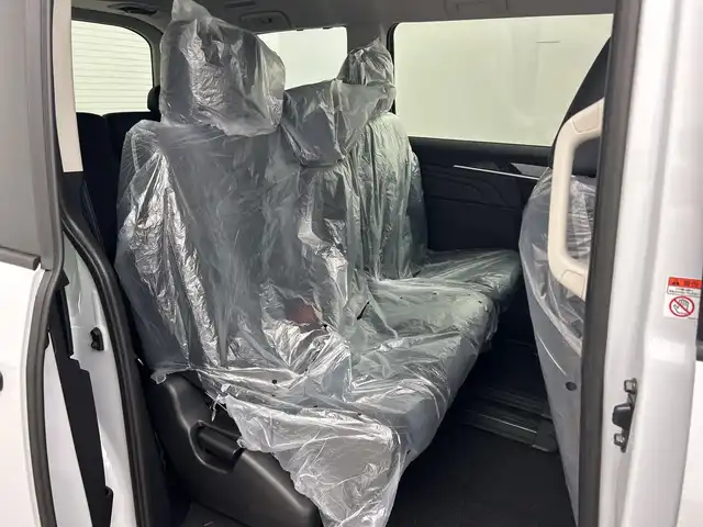 三菱 デリカＤ：５ シャモニー 三重県 2025(令7)年 0.1千km パール /登録済未使用車//アルパインナビ（フルセグ・Bluetooth・CD・DVD・USB・HDMI・AppleCarPlay・AndroidAuto）//バックカメラ//両側パワースライドドア//パワーバックドア//ブラインドスポットモニター//ステアリングヒーター//運転席パワーシート//前席シートヒーター//パドルシフト//電子パーキング