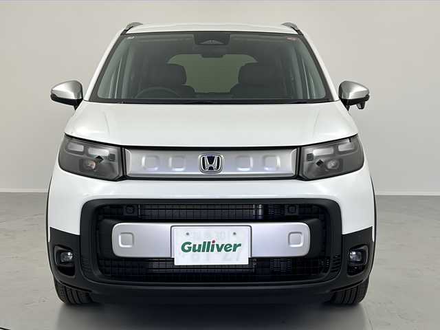 ホンダ フリード ハイブリット e:HEV クロスター 福島県 2025(令7)年 0.1千km プラチナホワイトパール /禁煙車//4WD//Honda SENSING/・衝突軽減ブレーキ/・路外逸脱抑制機能/・アダプティブクルーズコントロール/・車線維持支援システム/・オートハイビーム//メーカーOPナビ/・BT.USB.スマホ連携/・フルセグTV//バックカメラ//両側パワースライドドア//ハーフレザーシート/・前席シートヒーター//LEDヘッドライト//LEDフォグライト//プッシュスタート//スマートキー×2//ステアリングスイッチ//純正15インチAW//ロールサンシェード//ワイパーデアイサー