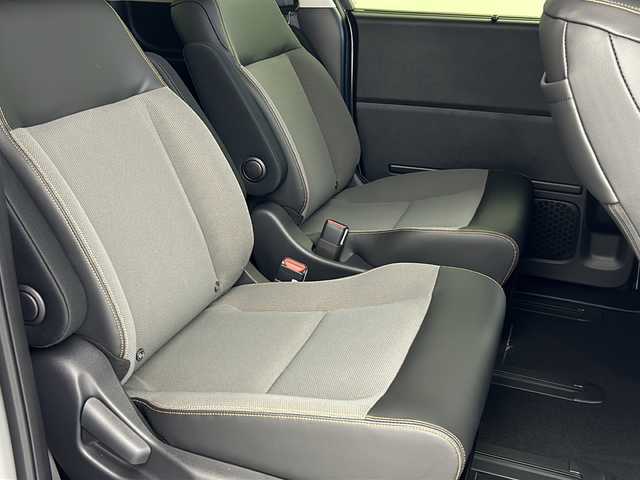 ホンダ フリード ハイブリット e:HEV クロスター 福島県 2025(令7)年 0.1千km プラチナホワイトパール /禁煙車//4WD//Honda SENSING/・衝突軽減ブレーキ/・路外逸脱抑制機能/・アダプティブクルーズコントロール/・車線維持支援システム/・オートハイビーム//メーカーOPナビ/・BT.USB.スマホ連携/・フルセグTV//バックカメラ//両側パワースライドドア//ハーフレザーシート/・前席シートヒーター//LEDヘッドライト//LEDフォグライト//プッシュスタート//スマートキー×2//ステアリングスイッチ//純正15インチAW//ロールサンシェード//ワイパーデアイサー