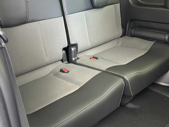 ホンダ フリード ハイブリット e:HEV クロスター 福島県 2025(令7)年 0.1千km プラチナホワイトパール /禁煙車//4WD//Honda SENSING/・衝突軽減ブレーキ/・路外逸脱抑制機能/・アダプティブクルーズコントロール/・車線維持支援システム/・オートハイビーム//メーカーOPナビ/・BT.USB.スマホ連携/・フルセグTV//バックカメラ//両側パワースライドドア//ハーフレザーシート/・前席シートヒーター//LEDヘッドライト//LEDフォグライト//プッシュスタート//スマートキー×2//ステアリングスイッチ//純正15インチAW//ロールサンシェード//ワイパーデアイサー