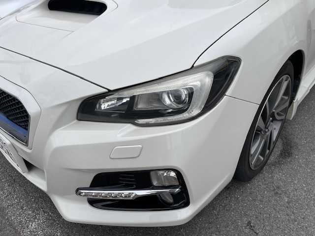 スバル レヴォーグ 1．6GT－S アイサイト 神奈川県 2015(平27)年 11万km クリスタルホワイトP アイサイト（ｖｅｒ３）/パドルシフト/レーダークルーズコントロール/ダウンヒルアシスト/横滑り防止装置/レーンキープアシスト/衝突軽減システム/純正１８インチＡＷ/社外ナビ（AVIC-RZ09）/CD/DVD/フルセグTV/BT/SD/バックカメラ/スマートキーｘ２本/エンジンスターター/車高調/ETC/