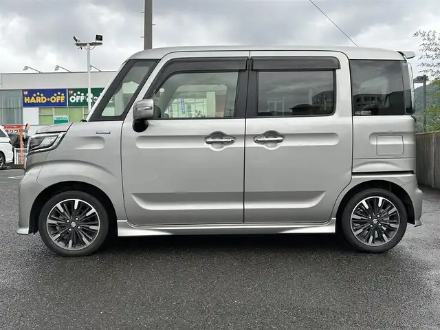スズキ スペーシア カスタム HYBRID XS 鹿児島県 2020(令2)年 2.1万km スチールシルバーM 社外ディスプレイオーディオ(FM/AM/CD/DVD/BT)/プッシュスタート/両側パワスラ/バックカメラ/アイドリングストップ/ハーフレザーシート/D席シートヒーター/純正フロアマット/純正アルミホイール/オートライト/ABS/ESP/DSBS/レーンキープアシスト/後方コーナーセンサー/イモビライザーシステム/スマートキー/取扱説明書/保証書
