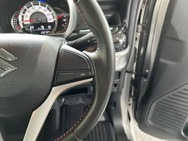 スズキ スペーシア カスタム HYBRID XS 鹿児島県 2020(令2)年 2.1万km スチールシルバーM 社外ディスプレイオーディオ(FM/AM/CD/DVD/BT)/プッシュスタート/両側パワスラ/バックカメラ/アイドリングストップ/ハーフレザーシート/D席シートヒーター/純正フロアマット/純正アルミホイール/オートライト/ABS/ESP/DSBS/レーンキープアシスト/後方コーナーセンサー/イモビライザーシステム/スマートキー/取扱説明書/保証書