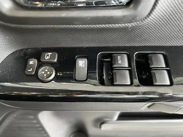 スズキ スペーシア カスタム HYBRID XS 鹿児島県 2020(令2)年 2.1万km スチールシルバーM 社外ディスプレイオーディオ(FM/AM/CD/DVD/BT)/プッシュスタート/両側パワスラ/バックカメラ/アイドリングストップ/ハーフレザーシート/D席シートヒーター/純正フロアマット/純正アルミホイール/オートライト/ABS/ESP/DSBS/レーンキープアシスト/後方コーナーセンサー/イモビライザーシステム/スマートキー/取扱説明書/保証書