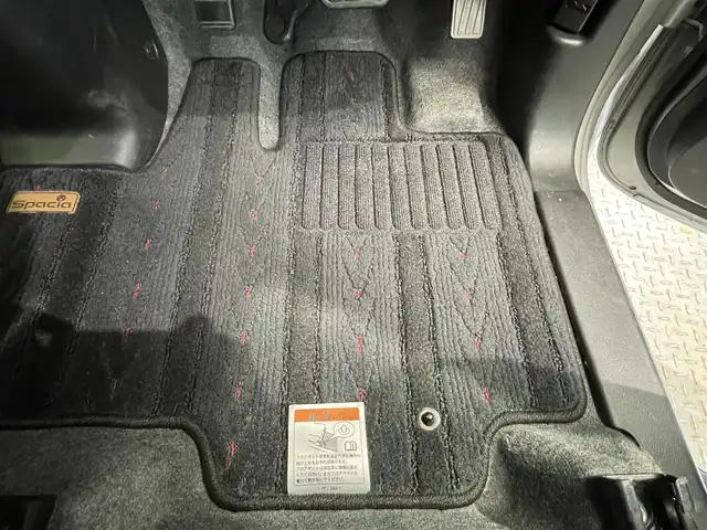 スズキ スペーシア カスタム HYBRID XS 鹿児島県 2020(令2)年 2.1万km スチールシルバーM 社外ディスプレイオーディオ(FM/AM/CD/DVD/BT)/プッシュスタート/両側パワスラ/バックカメラ/アイドリングストップ/ハーフレザーシート/D席シートヒーター/純正フロアマット/純正アルミホイール/オートライト/ABS/ESP/DSBS/レーンキープアシスト/後方コーナーセンサー/イモビライザーシステム/スマートキー/取扱説明書/保証書