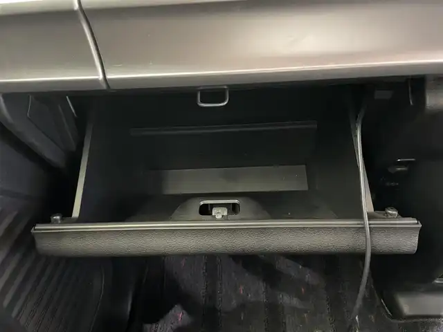 スズキ スペーシア カスタム HYBRID XS 鹿児島県 2020(令2)年 2.1万km スチールシルバーM 社外ディスプレイオーディオ(FM/AM/CD/DVD/BT)/プッシュスタート/両側パワスラ/バックカメラ/アイドリングストップ/ハーフレザーシート/D席シートヒーター/純正フロアマット/純正アルミホイール/オートライト/ABS/ESP/DSBS/レーンキープアシスト/後方コーナーセンサー/イモビライザーシステム/スマートキー/取扱説明書/保証書