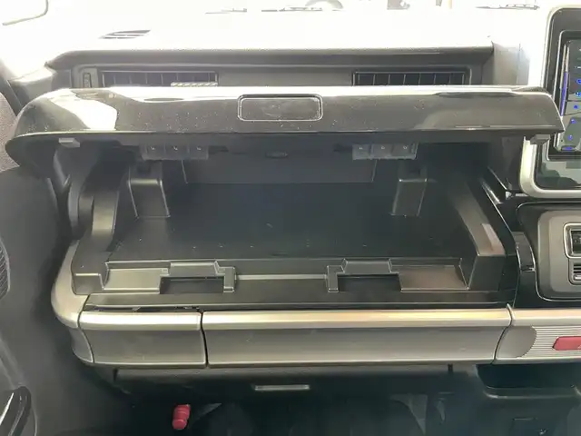 スズキ スペーシア カスタム HYBRID XS 鹿児島県 2020(令2)年 2.1万km スチールシルバーM 社外ディスプレイオーディオ(FM/AM/CD/DVD/BT)/プッシュスタート/両側パワスラ/バックカメラ/アイドリングストップ/ハーフレザーシート/D席シートヒーター/純正フロアマット/純正アルミホイール/オートライト/ABS/ESP/DSBS/レーンキープアシスト/後方コーナーセンサー/イモビライザーシステム/スマートキー/取扱説明書/保証書