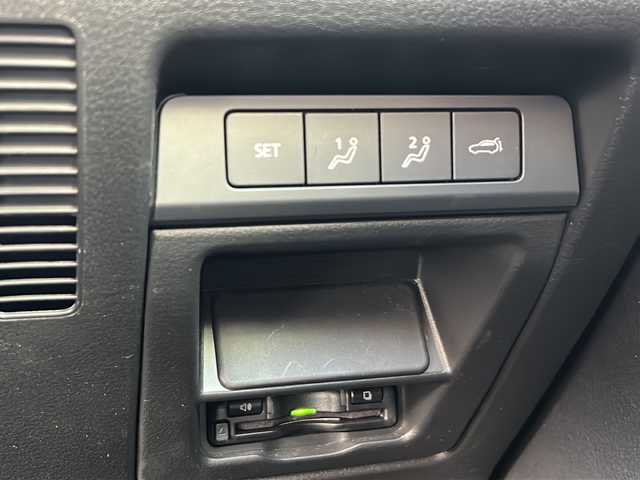 マツダ ＣＸ－３０ 20S Lパッケージ 静岡県 2020(令2)年 2.8万km ソウルレッドクリスタルM 純正SDナビ/・CD/・DVD/・フルセグＴＶ/・Bluetooth/・HDMI/・USB/・AM/・FM/主要装備/・衝突軽減/・レーンキープ/・追従クルコン/・コーナーセンサー前後/・全方位カメラ/・BSM/・HUD/・ETC/・ドラレコ/・ハーフレザーシート/・シートヒーターD/N席/・パワーシートD席/・ハンドルヒーター/・パワーバックドア/・デジタルインナーミラー/・パドルシフト/・ステリモ/・電動パーキングブレーキ/・オートホールド/・LEDヘッドライト/・オートハイビーム