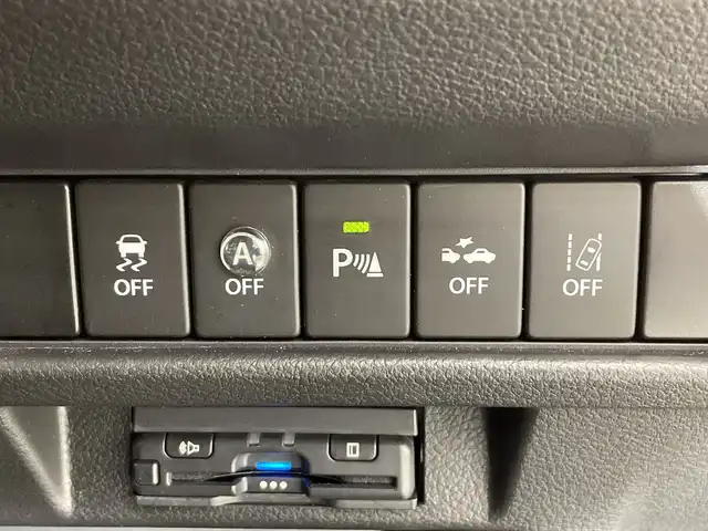 スズキ クロスビー HYBRID MZ 栃木県 2024(令6)年 2.1万km 赤Ⅱ 社外ナビ/（CD/DVD/フルセグTV/Bluetooth/MSV）/バックカメラ/スズキセーフティサポート/・デュアルカメラブレーキサポート/・誤発進抑制機能/・車線逸脱抑制機能/・車線逸脱警報機能/・ふらつき警報機能/・先行車発進お知らせ機能/・標識認識機能/コーナーセンサー/ビルトインETC/前後ドラレコ/前席シートヒーター/禁煙車/2トーン/オートライト/LEDヘッドライト/パドルシフト/フォグランプ/スマートキー/プッシュスタート/純正AW