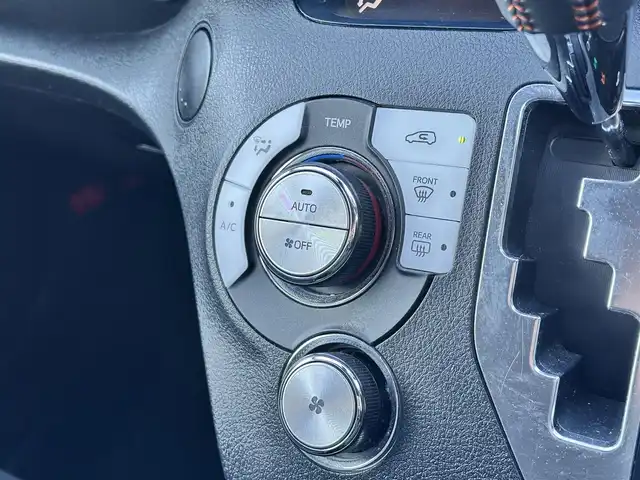 トヨタ シエンタ G 島根県 2018(平30)年 5.4万km クールボルドーガラスフレーク 登録時走行距離53446Km/保証書/取扱説明書/純正ディーラーOPナビ/フルセグTV/両側パワースライドドア/衝突軽減ブレーキ/バックカメラ/LEDヘッドライト/前席シートヒーター/ウィンカーミラー/電動格納ミラー/アイドリングストップ/ETC/プッシュスタート