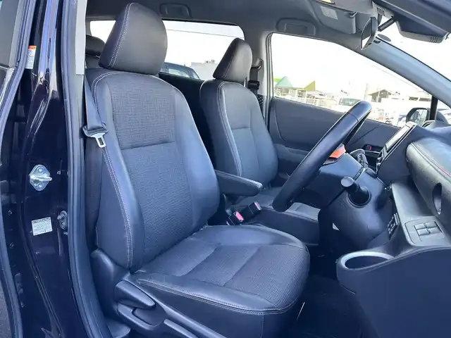 トヨタ シエンタ G 島根県 2018(平30)年 5.4万km クールボルドーガラスフレーク 登録時走行距離53446Km/保証書/取扱説明書/純正ディーラーOPナビ/フルセグTV/両側パワースライドドア/衝突軽減ブレーキ/バックカメラ/LEDヘッドライト/前席シートヒーター/ウィンカーミラー/電動格納ミラー/アイドリングストップ/ETC/プッシュスタート