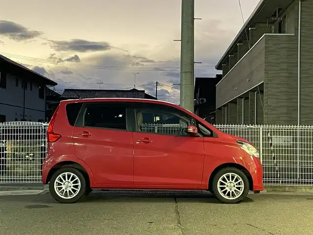 日産 デイズ X Vセレ +SeftyⅡ 石川県 2015(平27)年 5.5万km アゼリアピンク 4WD/セーフティII/・衝突軽減ブレーキ/・踏み間違い衝突防止アシスト/・アラウンドビューモニター/純正SDナビゲーション/【Bluetooth・フルセグTV・CD・DVD・SD・AUX】/エンジンプッシュスタート/・スマートキー/ハロゲンヘッドライト/・オートライト/D席シートヒーター/純正フロアマット/横滑り防止装置/アイドリングストップ/保証書/取扱説明書