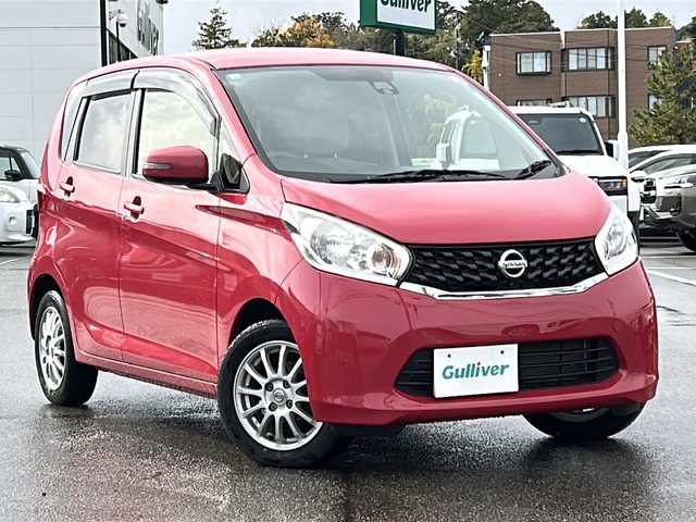 日産 デイズ X Vセレ +SeftyⅡ 石川県 2015(平27)年 5.5万km アゼリアピンク 4WD/セーフティII/・衝突軽減ブレーキ/・踏み間違い衝突防止アシスト/・アラウンドビューモニター/純正SDナビゲーション/【Bluetooth・フルセグTV・CD・DVD・SD・AUX】/エンジンプッシュスタート/・スマートキー/ハロゲンヘッドライト/・オートライト/D席シートヒーター/純正フロアマット/横滑り防止装置/アイドリングストップ/保証書/取扱説明書