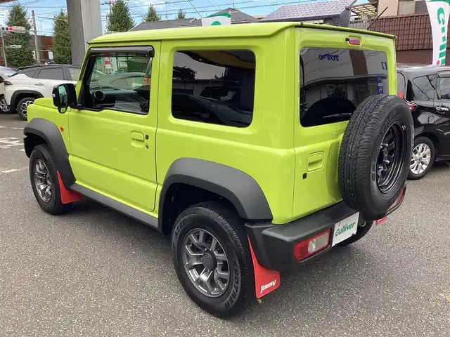 スズキ ジムニー シエラ JC 神奈川県 2023(令5)年 0.9万km キネティックイエロー ワンオーナー/4WD/セーフティサポート/・デュアルセンサーブレーキサポート/・誤発進抑制機能/・車線逸脱警報機能/・標識認識機能/前席シートヒーター/純正フロアマット/スペアキー×1/取扱説明書/保証書