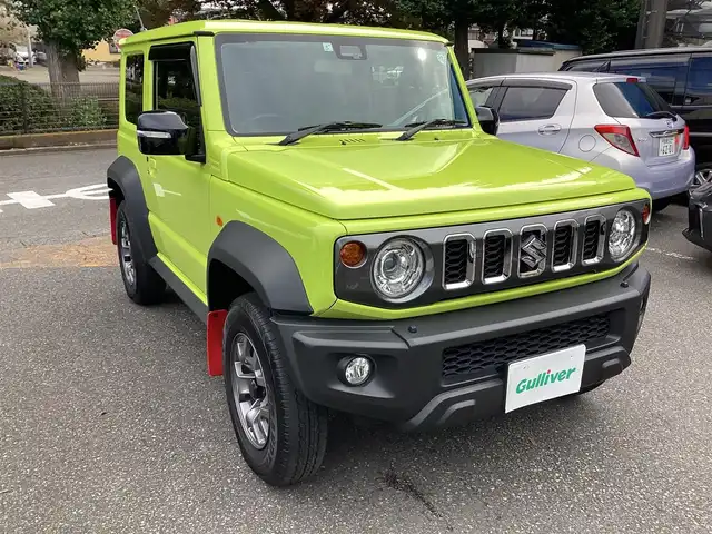 スズキ ジムニー シエラ JC 神奈川県 2023(令5)年 0.9万km キネティックイエロー ワンオーナー/4WD/セーフティサポート/・デュアルセンサーブレーキサポート/・誤発進抑制機能/・車線逸脱警報機能/・標識認識機能/前席シートヒーター/純正フロアマット/スペアキー×1/取扱説明書/保証書