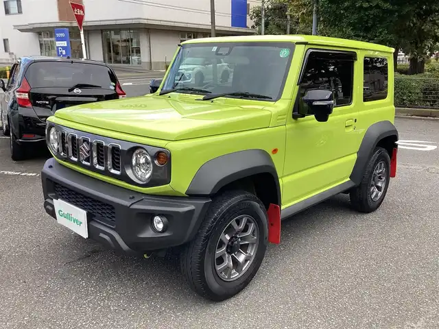 スズキ ジムニー シエラ JC 神奈川県 2023(令5)年 0.9万km キネティックイエロー ワンオーナー/4WD/セーフティサポート/・デュアルセンサーブレーキサポート/・誤発進抑制機能/・車線逸脱警報機能/・標識認識機能/前席シートヒーター/純正フロアマット/スペアキー×1/取扱説明書/保証書