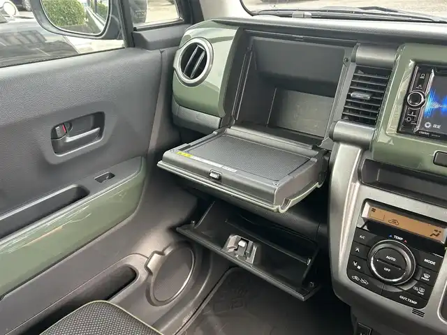 スズキ ハスラー Jスタイル 宮崎県 2015(平27)年 9万km クールカーキパールメタリック/ホワイト2トーンルーフ (株)IDOMが運営する【じしゃロン宮崎店】の自社ローン対象車両になります。こちらは現金ご利用時の価格です。/自社ローンご希望の方は別途その旨お申付け下さい。//ナビ(GCX514)//TV/CD/DVD/Bluetooth//バックカメラ//ETC//前席シートヒーター//純正フロアマット//社外アルミホイール//ドアバイザー//電格ウィンカーミラー//ドライブレコーダー