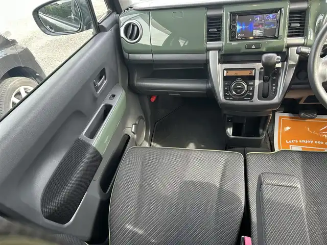 スズキ ハスラー Jスタイル 宮崎県 2015(平27)年 9万km クールカーキパールメタリック/ホワイト2トーンルーフ (株)IDOMが運営する【じしゃロン宮崎店】の自社ローン対象車両になります。こちらは現金ご利用時の価格です。/自社ローンご希望の方は別途その旨お申付け下さい。//ナビ(GCX514)//TV/CD/DVD/Bluetooth//バックカメラ//ETC//前席シートヒーター//純正フロアマット//社外アルミホイール//ドアバイザー//電格ウィンカーミラー//ドライブレコーダー