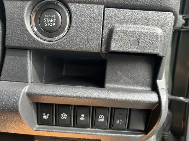 スズキ ハスラー Jスタイル 宮崎県 2015(平27)年 9万km クールカーキパールメタリック/ホワイト2トーンルーフ (株)IDOMが運営する【じしゃロン宮崎店】の自社ローン対象車両になります。こちらは現金ご利用時の価格です。/自社ローンご希望の方は別途その旨お申付け下さい。//ナビ(GCX514)//TV/CD/DVD/Bluetooth//バックカメラ//ETC//前席シートヒーター//純正フロアマット//社外アルミホイール//ドアバイザー//電格ウィンカーミラー//ドライブレコーダー